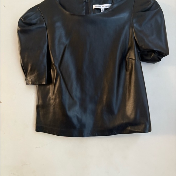 CUPCAKES AND CASHMERE
WOMEN'S MARTINE  TOP SIZE XS - Picture 4 of 6